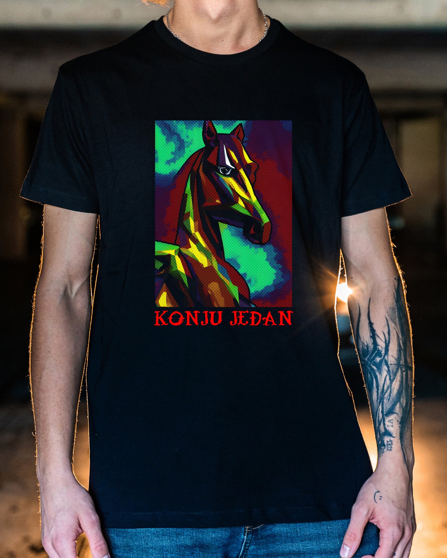 konju jedan v2 shirt