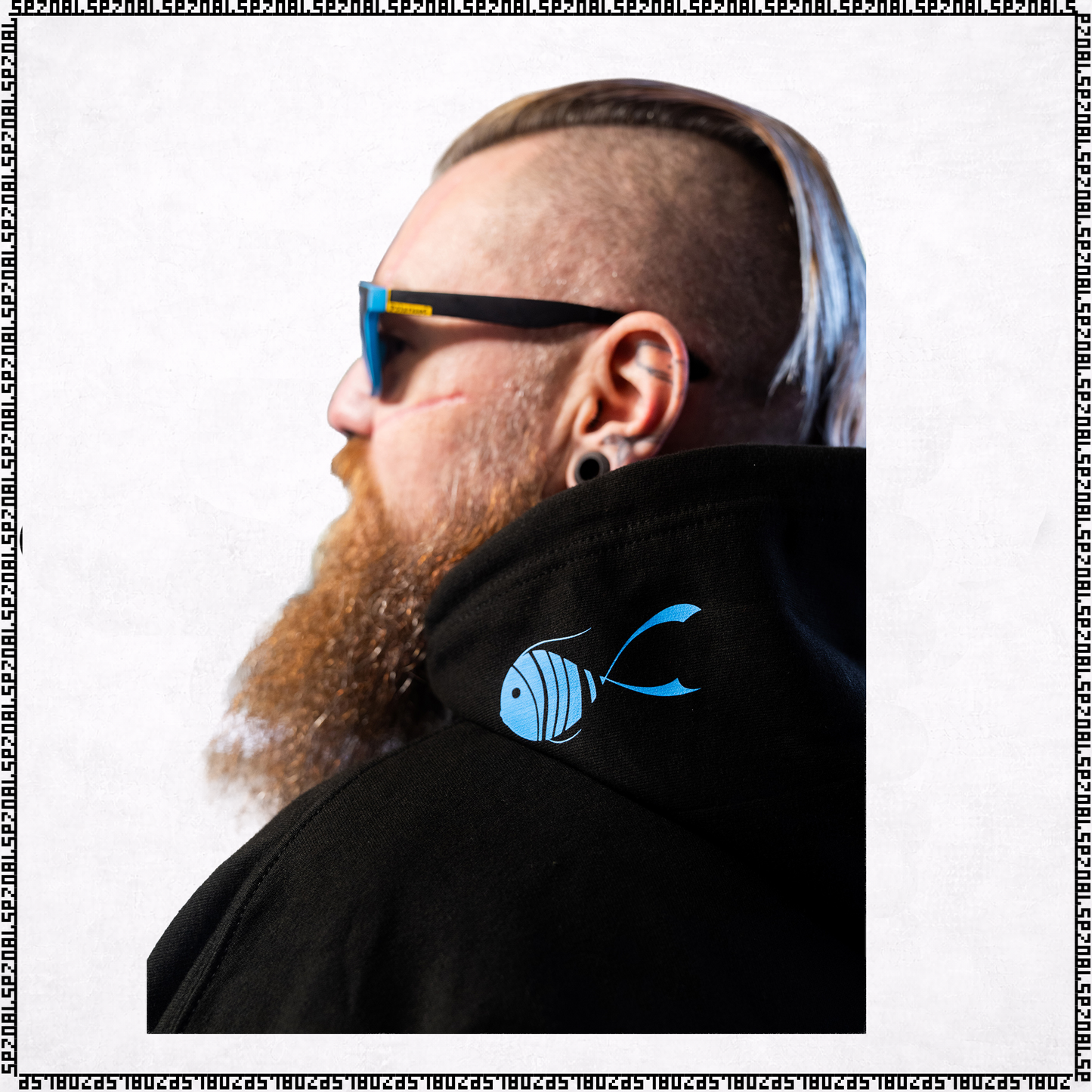 Tina Marinšek - Riba plava Hoodie