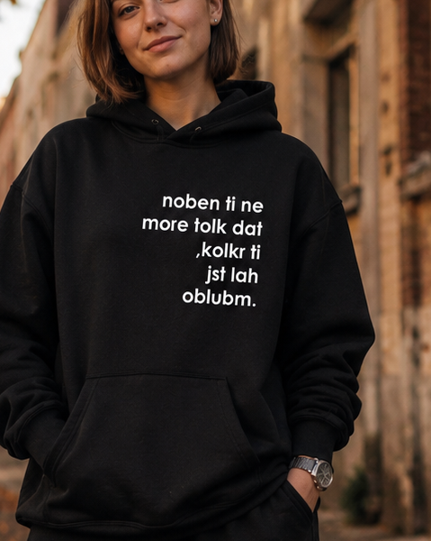 pulover s kapuco "noben ti ne more tolk dat, kolkr ti jst lah oblubm." - lifestyle črn crop