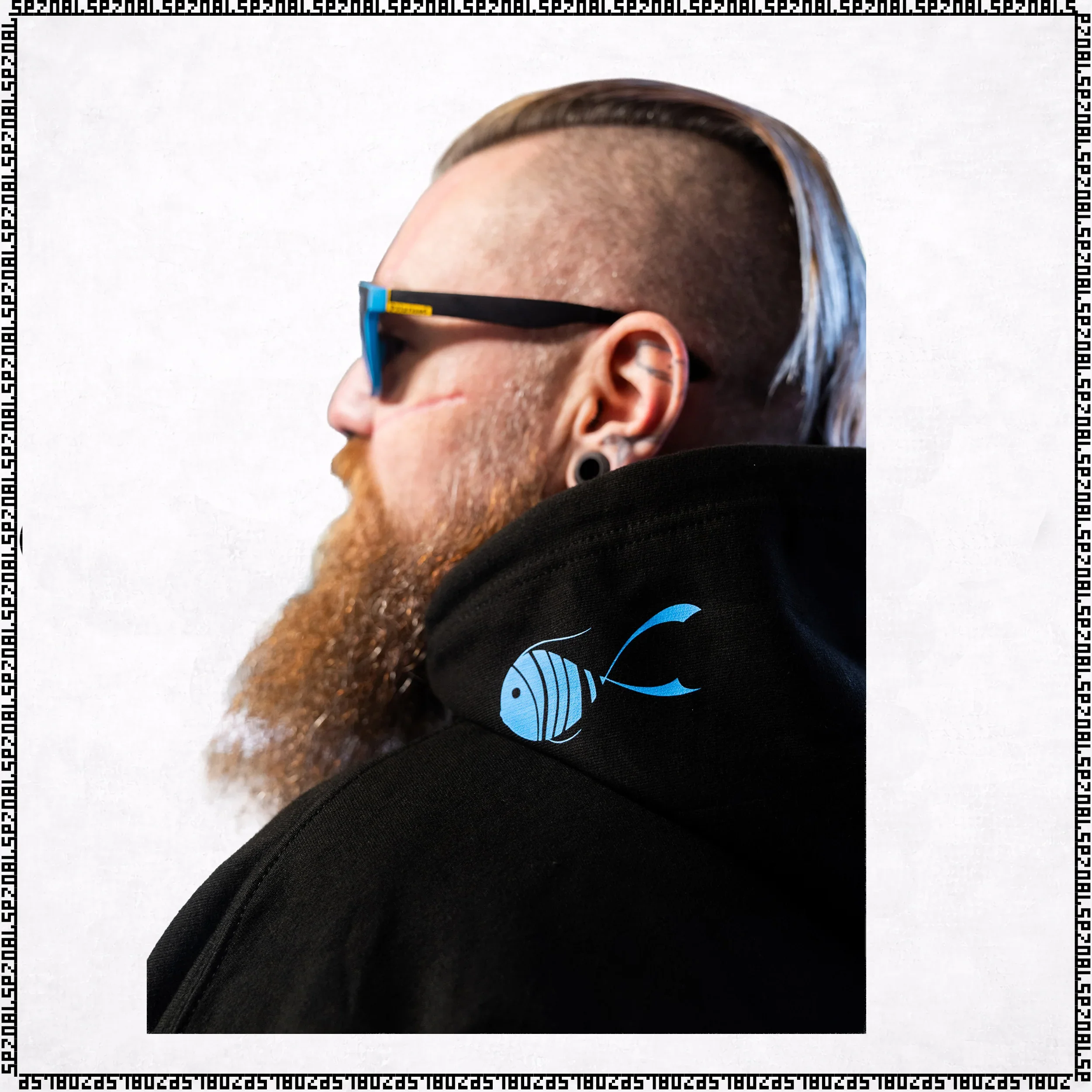Tina Marinšek - Riba plava Hoodie
