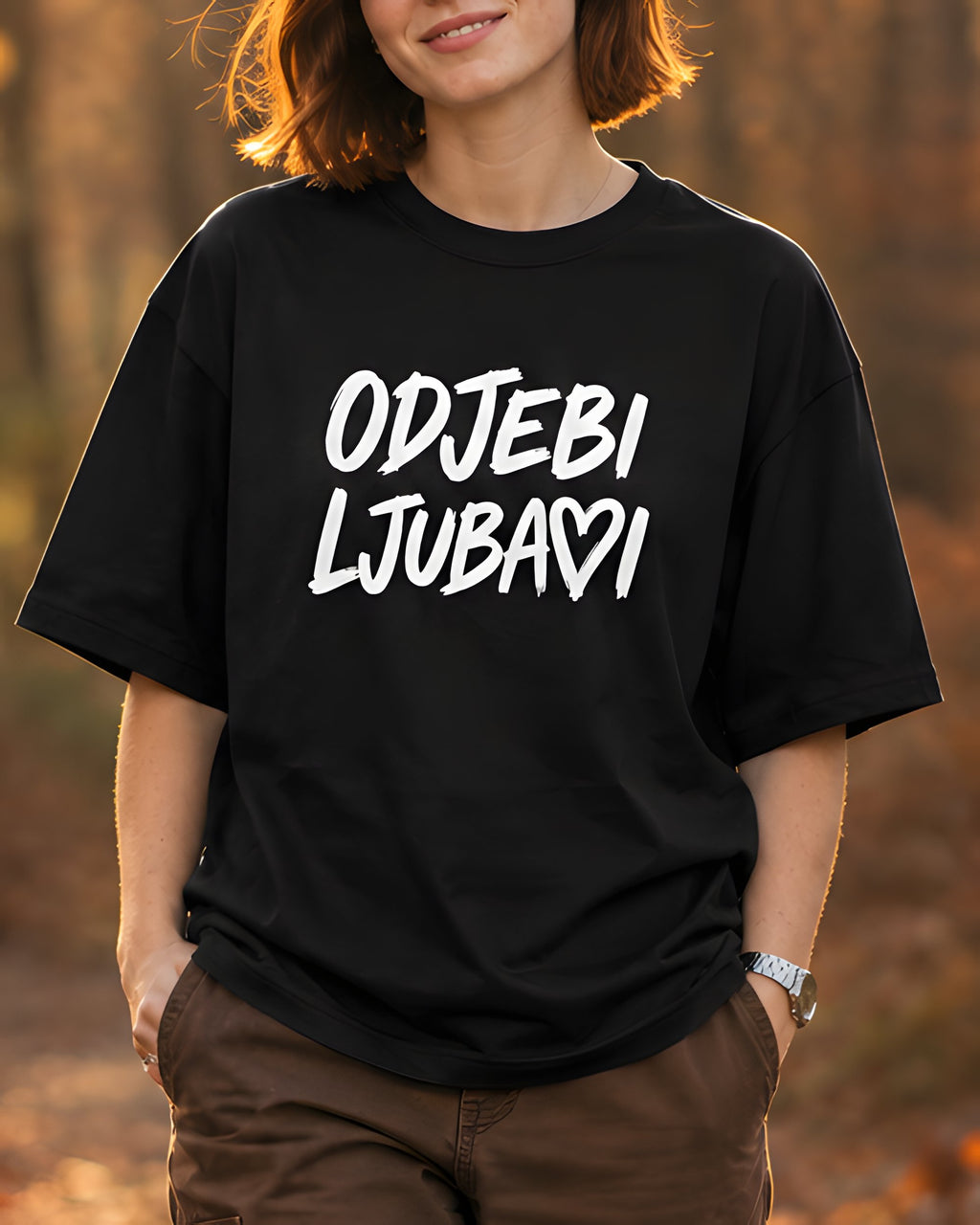 majica "odjebi ljubavi" - izrez črna