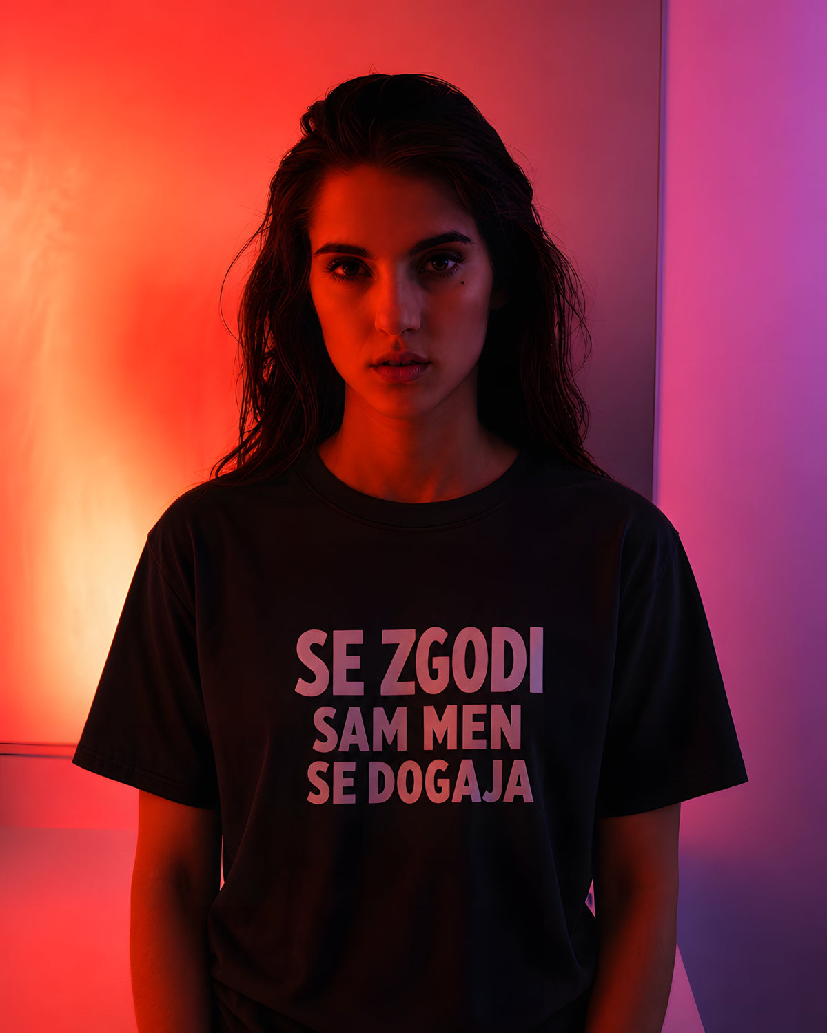 majica "se zgodi, sam men se dogaja" - naslovna črna