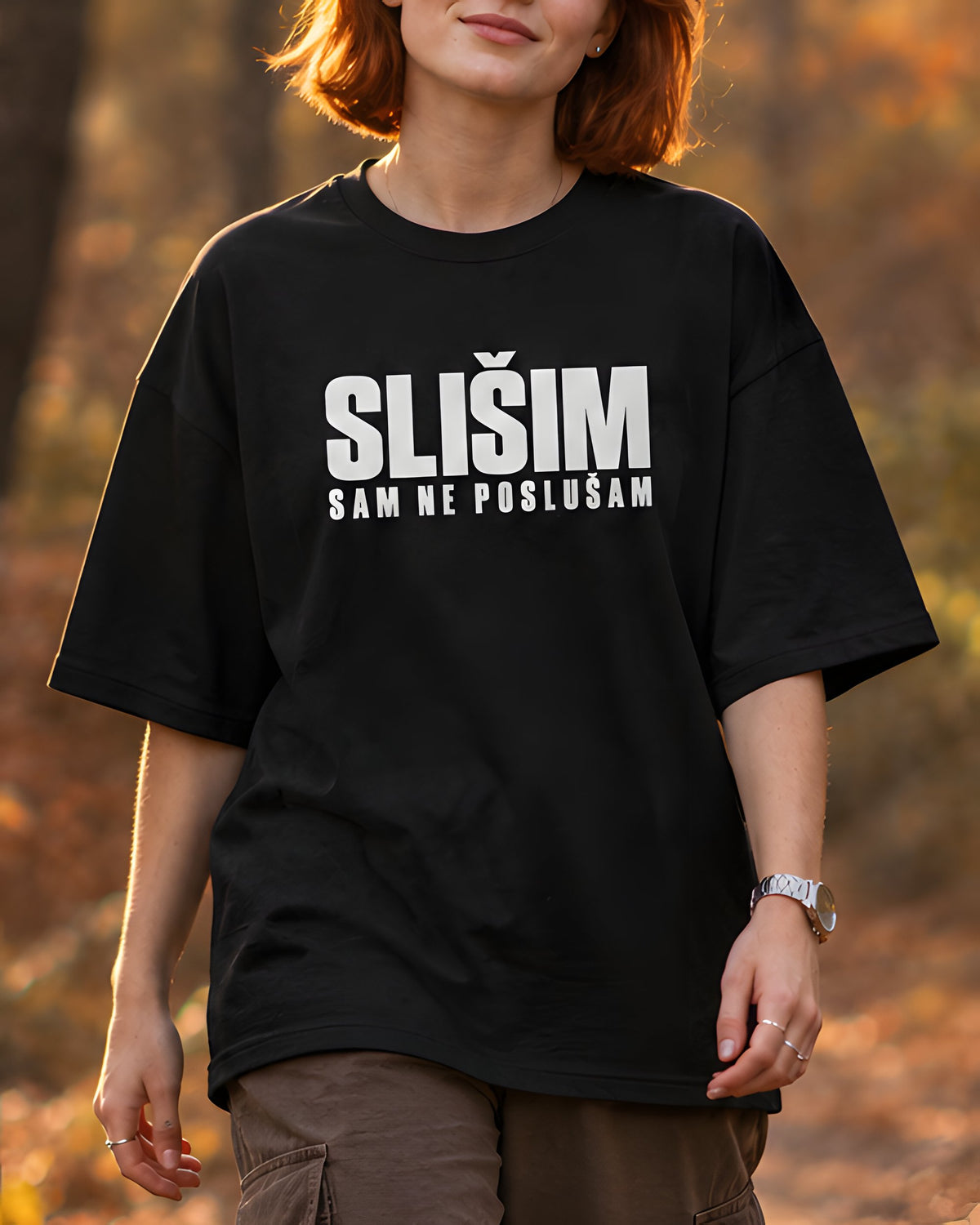 majica "SLIŠIM SAM NE POSLUŠAM" - izrez črna