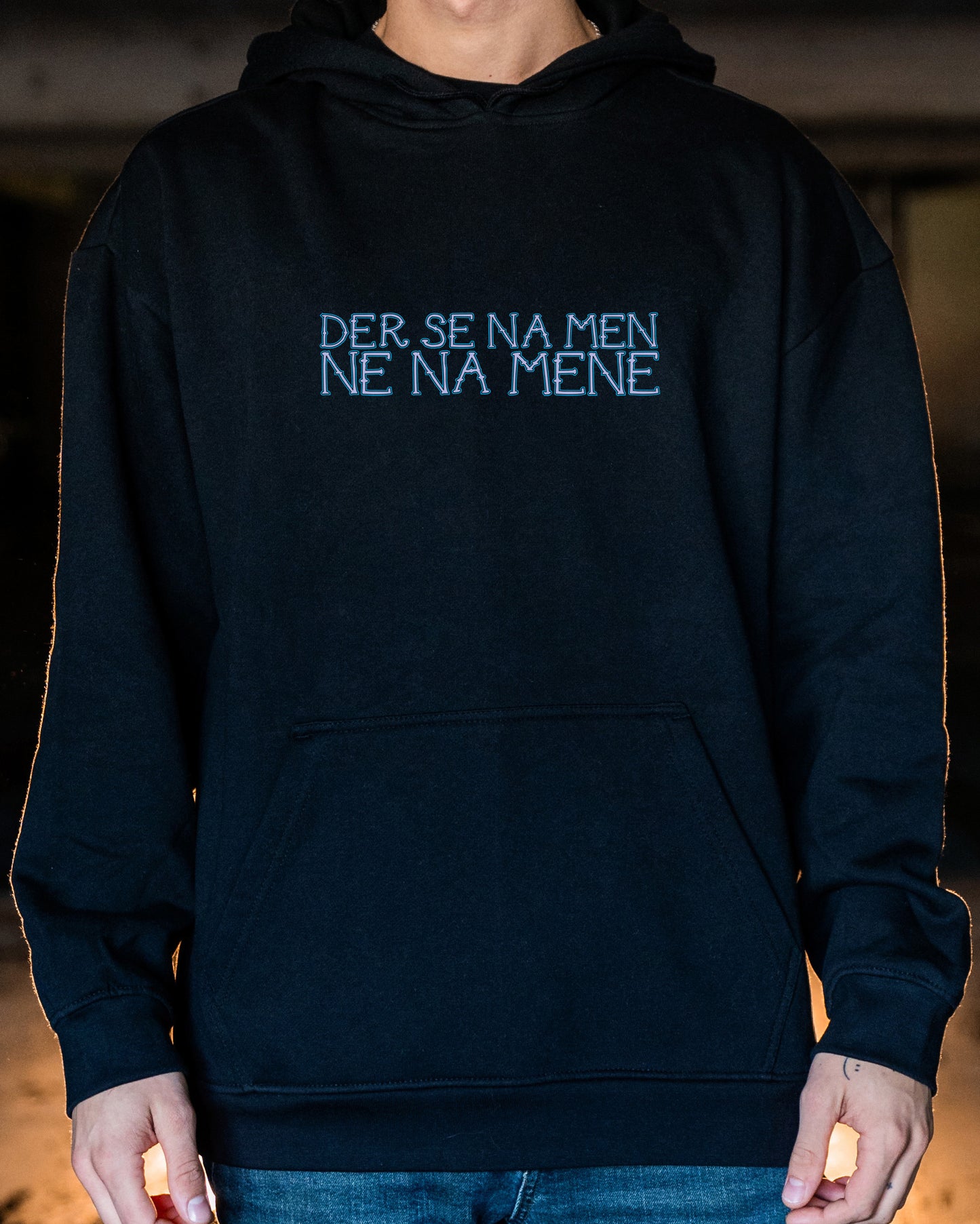 der se v2 hoodie
