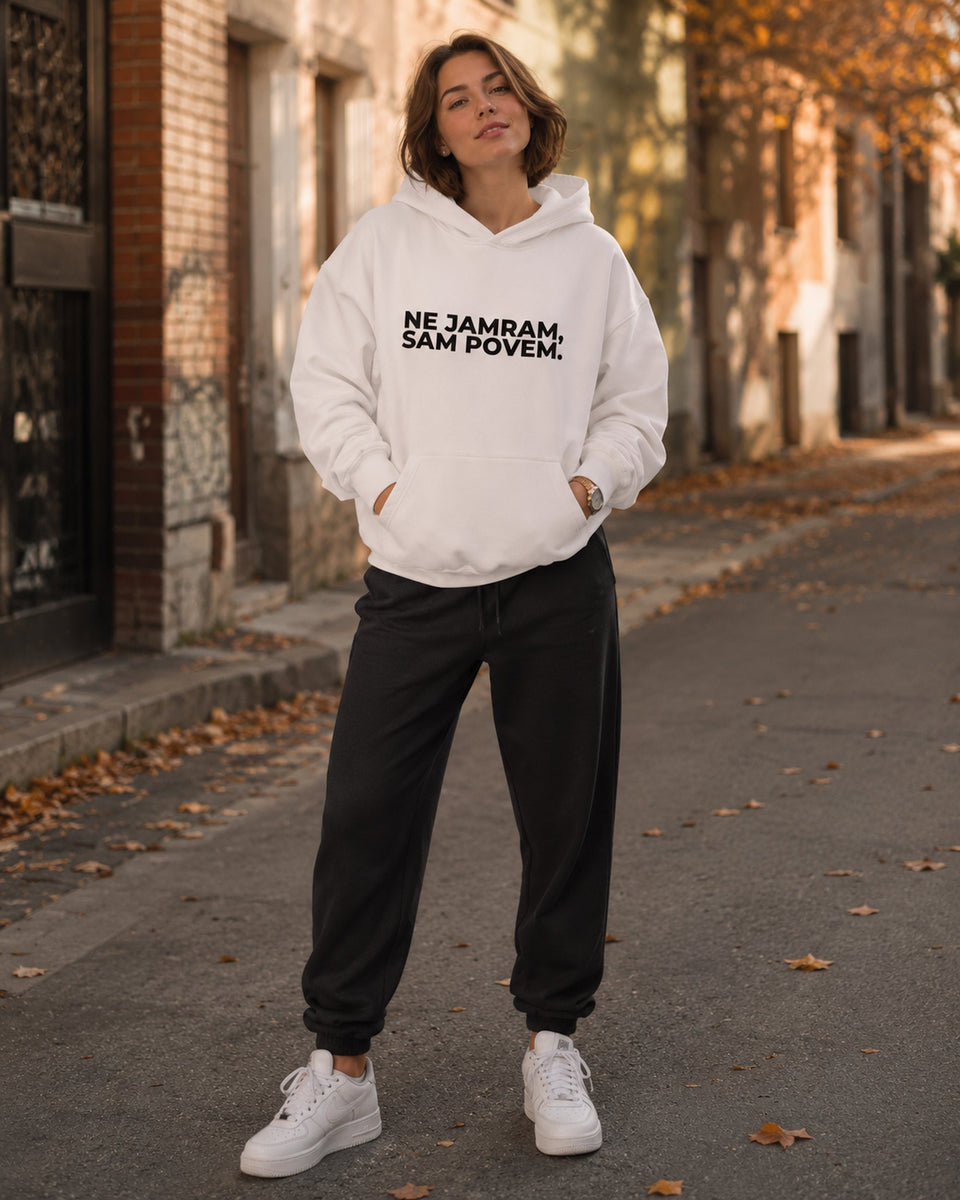 pulover s kapuco "ne jamram, sam povem." - lifestyle bel