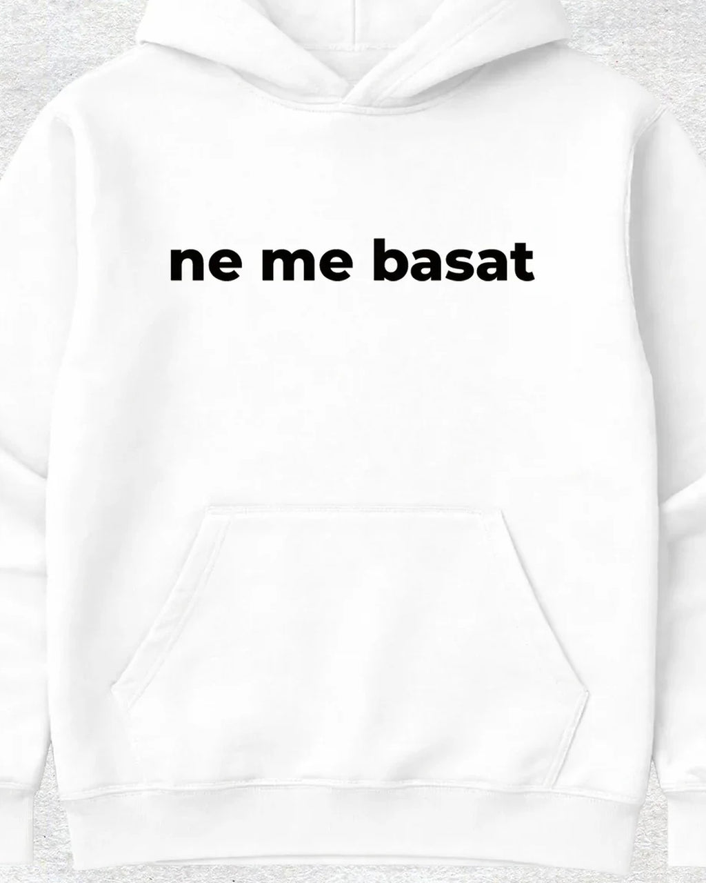 pulover s kapuco "ne me basat!