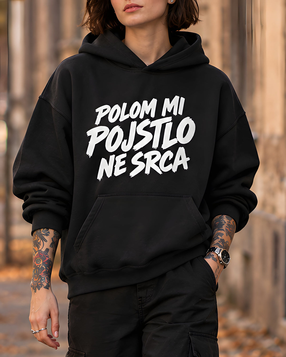 pulover s kapuco "polom mi pojstlo ne srca" - izrez črna