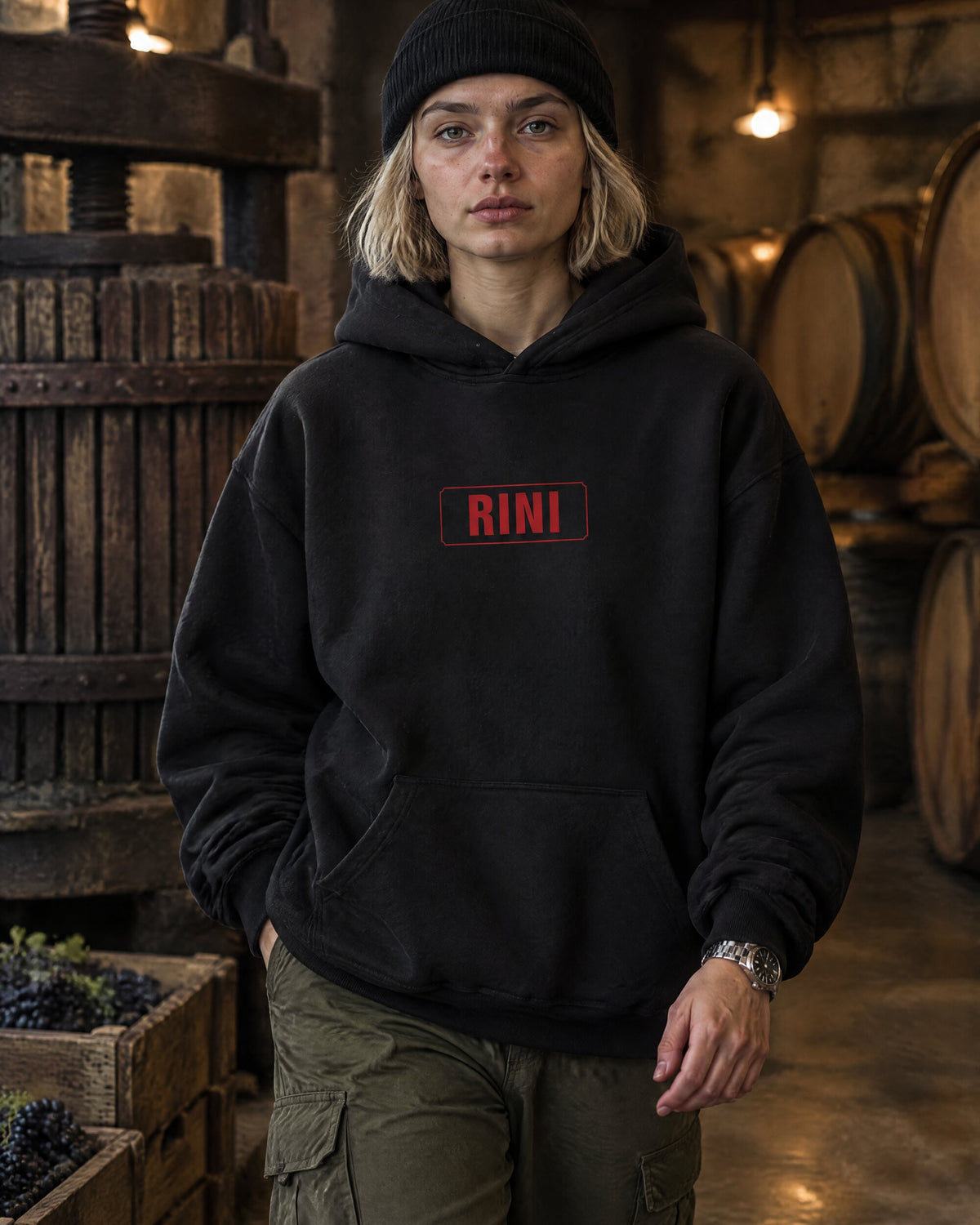 pulover s kapuco "rini"