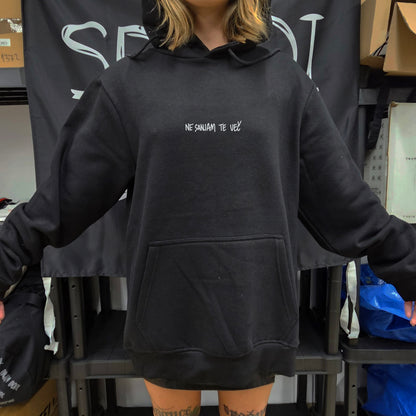 ne sanjam te več hoodie