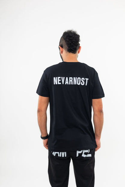 nevarnost shirt (tisk na hrbtu)