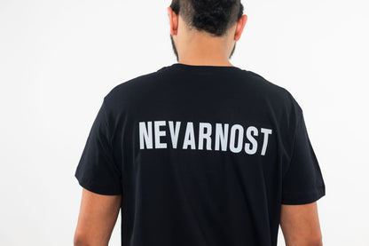 nevarnost shirt (tisk na hrbtu)