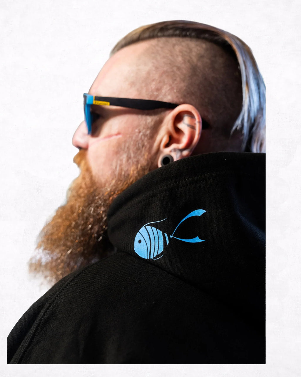 tina marinšek - riba plava hoodie